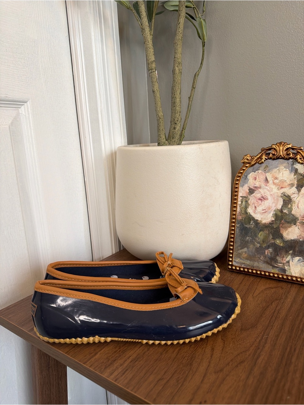 London Fog Webster Navy Duck Flats Whale Print Bow Shoes Size 6 Preppy Nautical - Picture 2 of 7